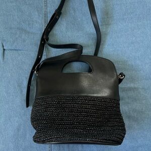 BANANA REPUBLIC LEATHER & STRAW BUCKET BAG